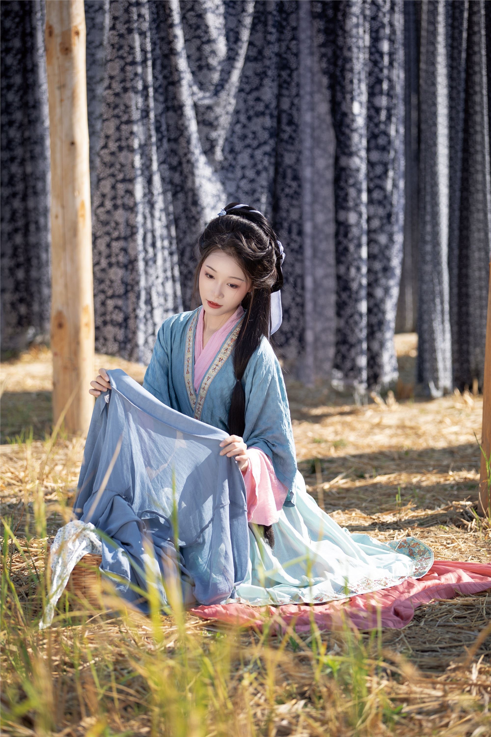 YITUYU艺图语 2025.01.25 拾穗 苗子